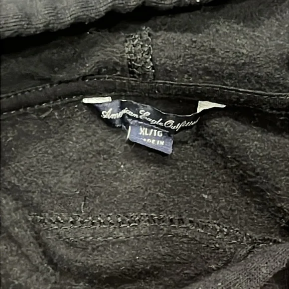 Women's American Eagle Outfitters Black Hooded Sweatshirt - Picture 3 of 4